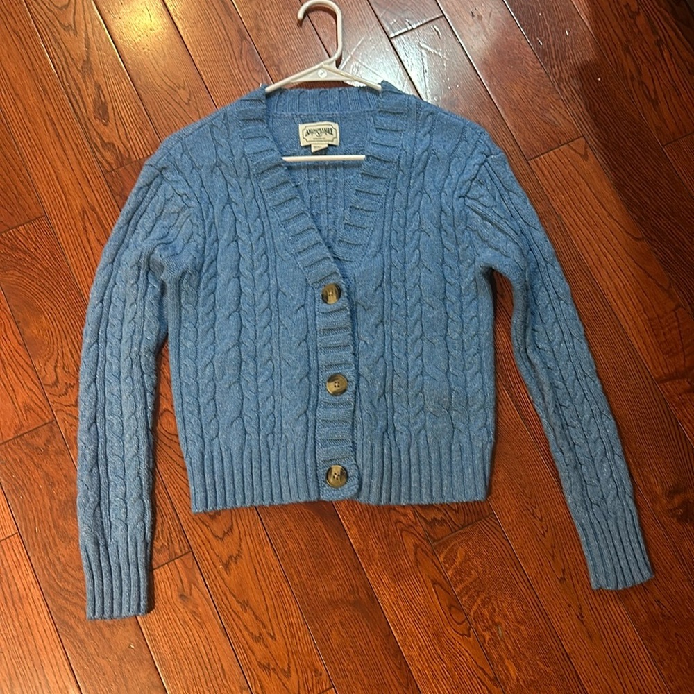American Eagle Sweater